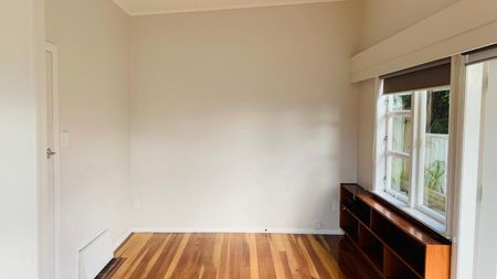 Two-bedroom cutie on Kawakawa - Photo 5