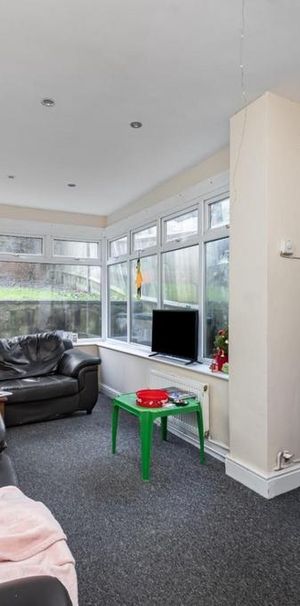 5 bedroom terraced house to rent - Photo 1