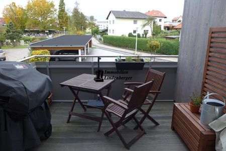 Neuwertige 3-Zimmer-Wohnung mit Carport und PKW-Stellplatz in Pasching - Photo 2