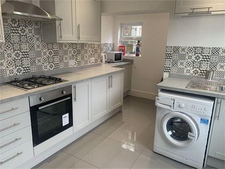 5 bedroom house share to rent - Photo 4