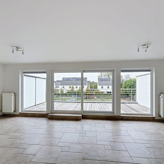 Appartement te huur - foto 1