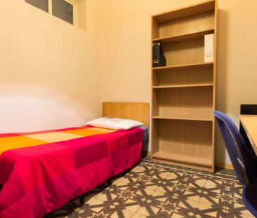Single Bed in Bedrooms for students near Moncloa in exterior apartment - Photo 6