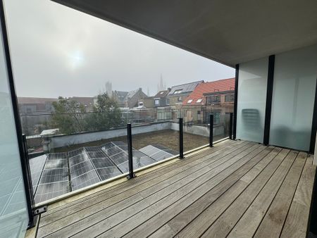 Goed onderhouden appartement met 2 slaapkamers en zuidgericht terras in het centrum van Nieuwpoort - Photo 3