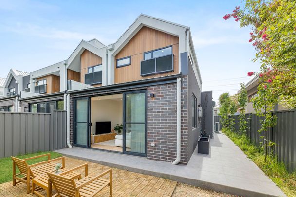 Luxurious & Brand New Home within Mckinnon School Zone - Photo 1