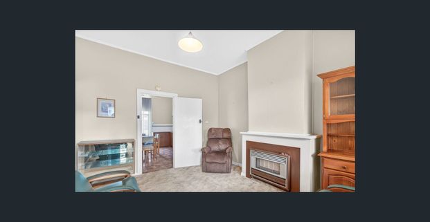 Coastal Living in the Heart of Victor Harbor – 2-Bedroom Home Close to Beaches - Photo 1