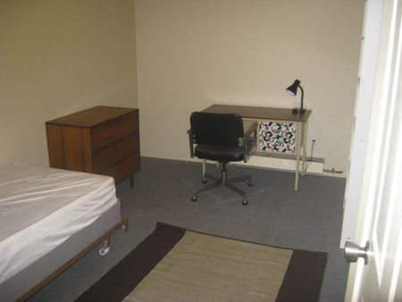 74 Daly Avenue - 3-2 - Photo 3