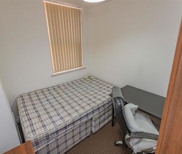 5 bedroom house to rent - Photo 3