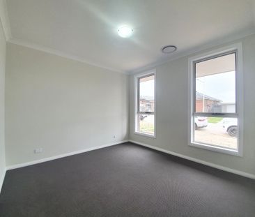 Easy Living in Arcadian Hills - Photo 4