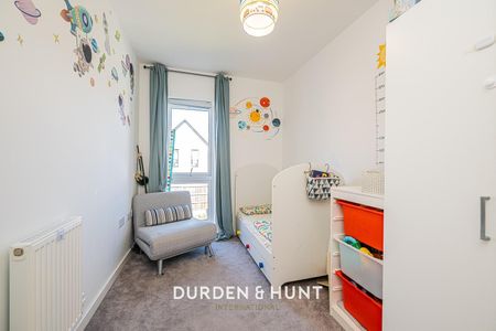 Whittle Drive, Hornchurch - Photo 4