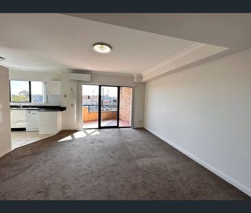 Two Bedroom Unit in Carlingford - Photo 1