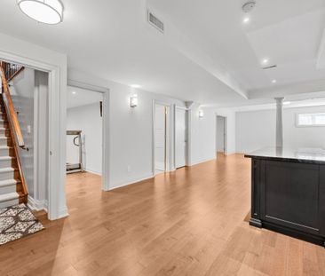 For Lease - 76 Orleans Circle Circle, Vaughan, Ontario - Photo 6