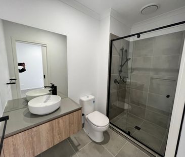 12 Ellis Dr, Diggers Rest VIC 3427 - House For Rent | Domain - Photo 6