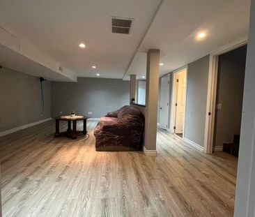 For Lease - 57 Howard Road, Newmarket, Ontario - Photo 4