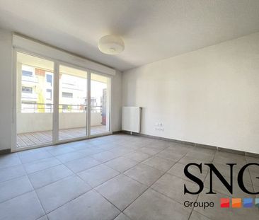 T2 AVEC BALCON ET PARKING - Photo 1