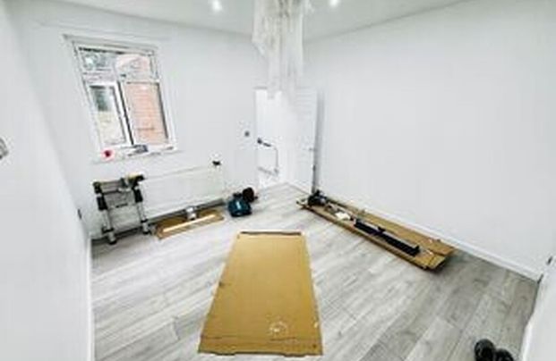 Franchise Street, Wednesbury, WS10 9RE - Photo 1