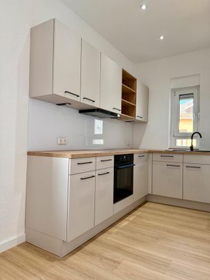 Erstbezug nach Modernisierung! Balkon + Einbauküche! - Photo 1