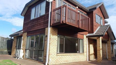 Family Home / Master with Ensuite/ Walk-in WRobe - Photo 5