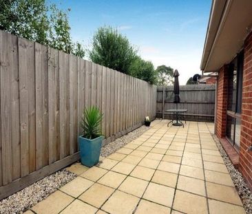 Move in, Sit back and Relax - Photo 2