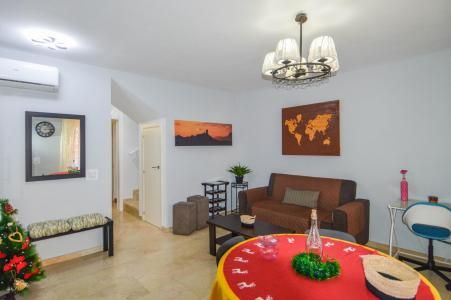 Central 2-bedroom duplex with communal pool in Puerto Rico - Photo 1