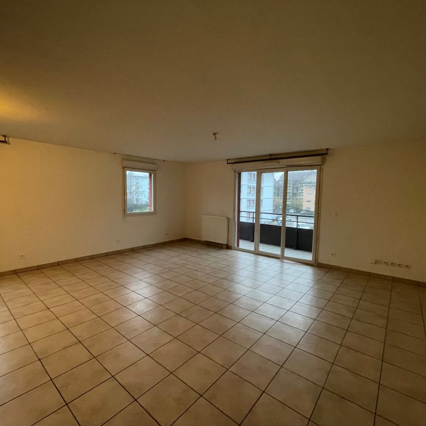 Location Appartement 3 pièces 66m² THONON LES BAINS 74200 - Photo 1