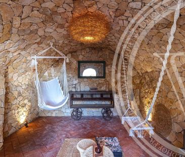 Tout savoir sur cette maison dans le quartier Cabbe-Saint Roman, à ... - Photo 2