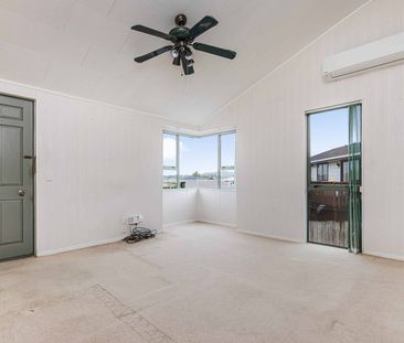 BEAUTIFUL VIEWS - BLOCKHOUSE BAY RD - Photo 1