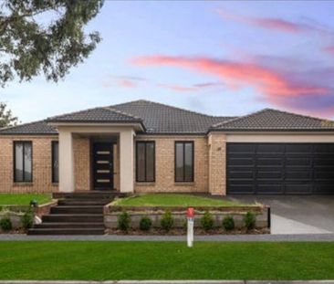 Cranbourne - Photo 1