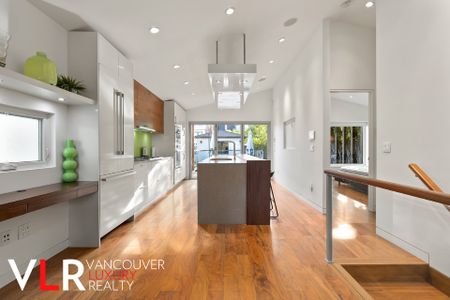 House in Vancouver East Side, BC - Photo 5