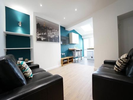 34 Victoria Street - Photo 2