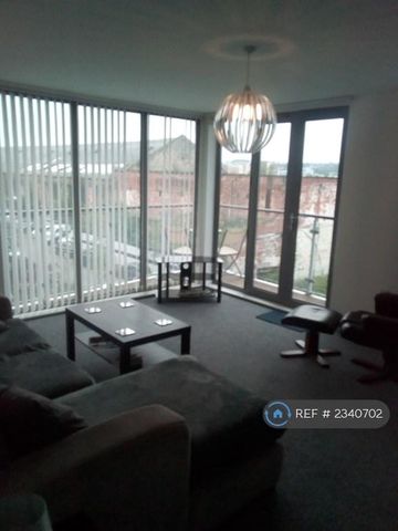 2 bedroom flat to rent - Photo 3