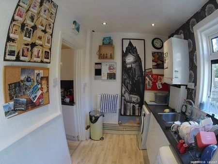 Room in a Shared House, Leighton Road, M16 - Photo 3