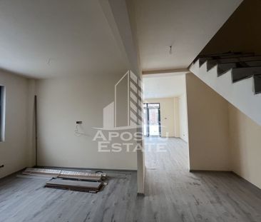 De închiriat vila cu pozitie excelenta, ptr locuit sau sediu firma - Photo 6