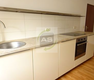 City-Living mit Komfortküche - Photo 1