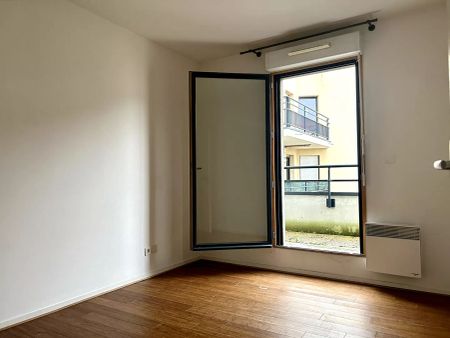 Superbe F4 de 94 m² + parking + 2 balcons Rouen droite - Photo 3