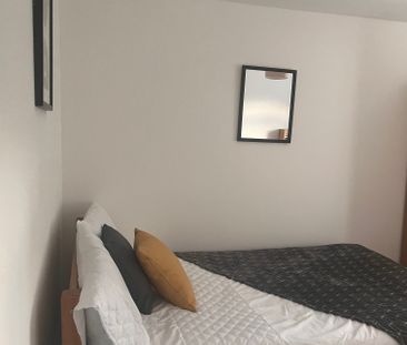 College Road 33 Room 5 - Photo 3