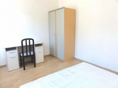 Location Appartement 1 pièce Meublé 32m² LE CREUSOT 71200 - Photo 3