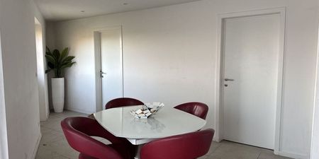 Eengezinswoning te huur in Maaseik voor € 1.400 met 4 slaapkamers - Foto 5
