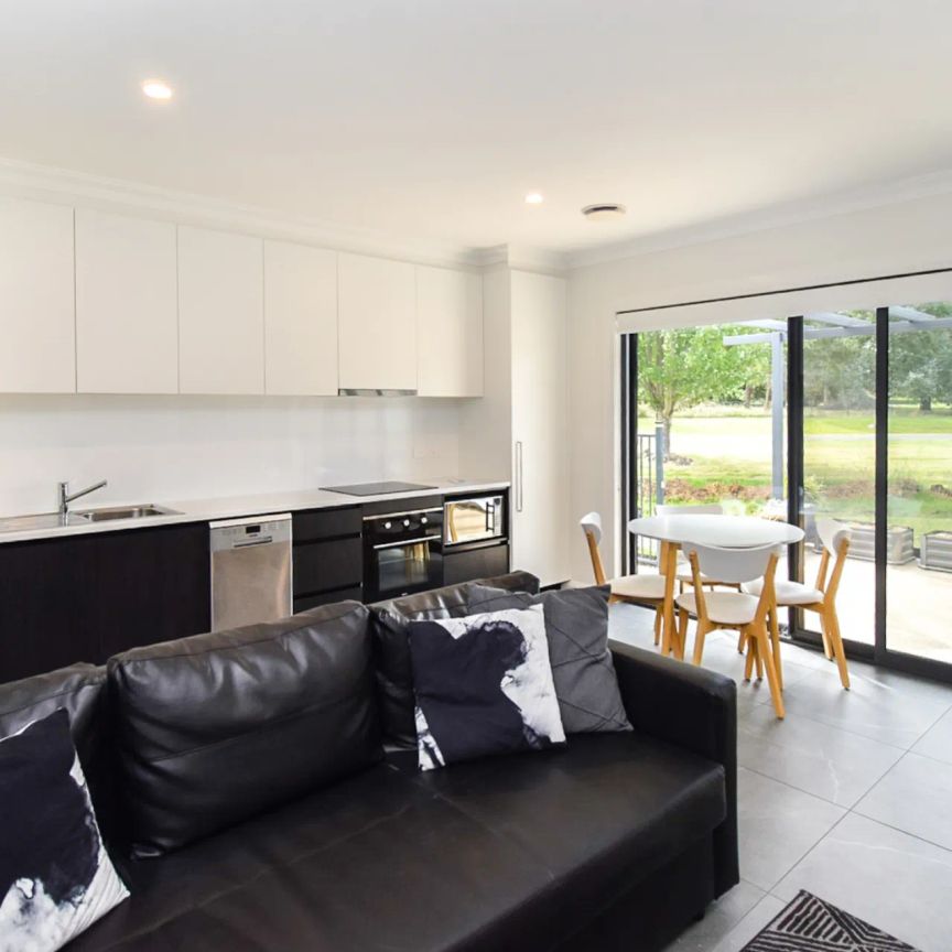 Fully Furnished One Bedroom Apartment - Photo 1