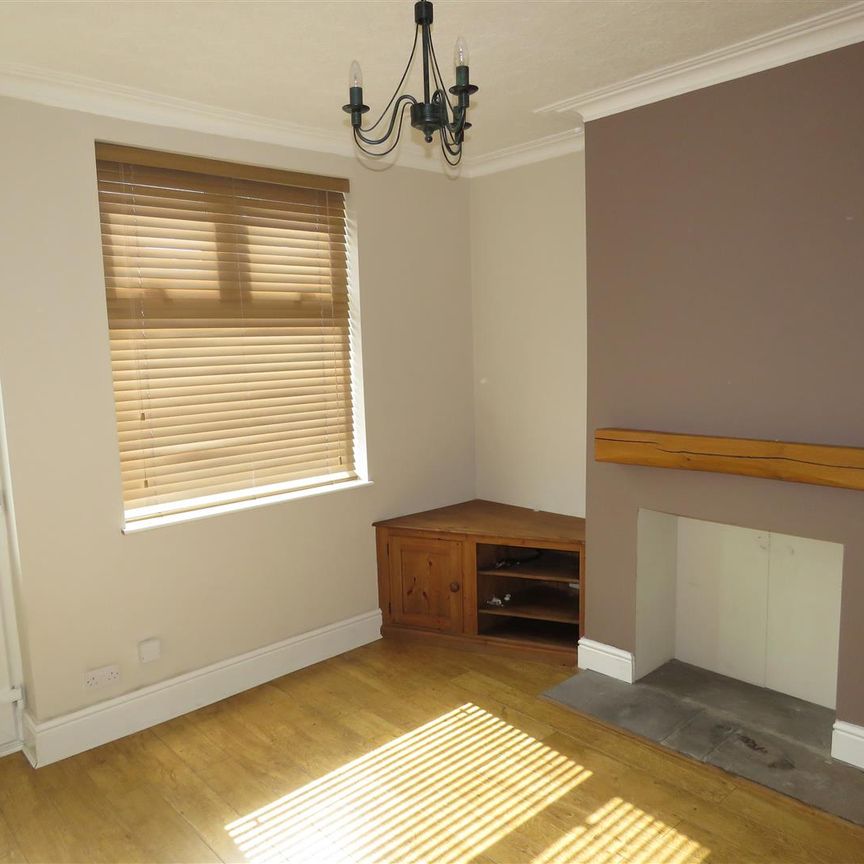 2 bedroom house to rent - Photo 1