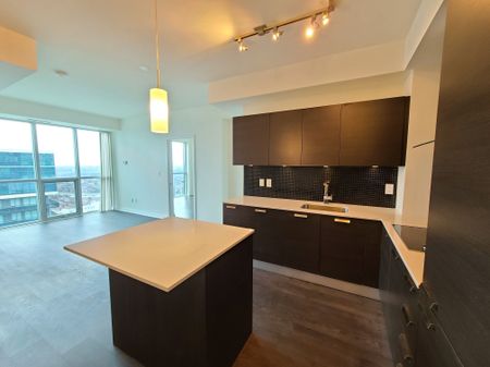 For Lease - 9 Bogert Avenue Unit# 3709, Toronto, Ontario - Photo 2