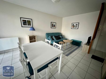 Location Appartement 2 pièces 36m² CHATEAUROUX 36000 - Photo 4