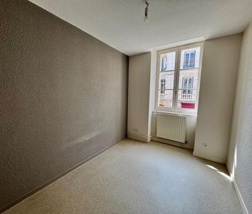 Appartement T2 à louer à ROANNE Centre Ville - Photo 3