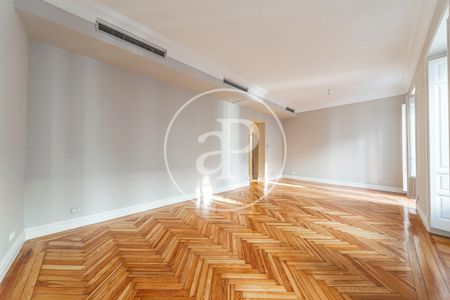 Flat for rent in Castellana (Madrid) - Photo 3