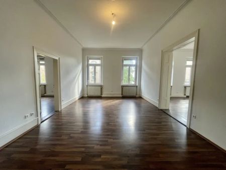 Helle und attraktive 3-ZKB Wohnung im Herzen der Stadt - Foto 3