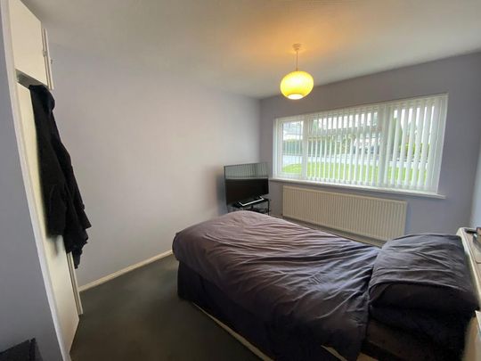 3 bedroom bungalow to rent - Photo 1