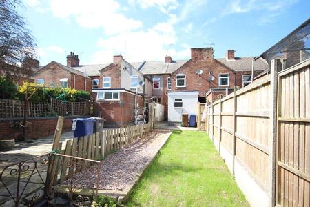 Wyggeston Street, Burton Upon Trent, DE13 - Photo 3