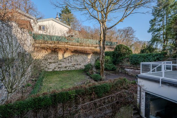 Direkt im Zentrum: 4-Zimmer-Wohnung mit großzügiger Terrasse und viel Wohnfläche - Foto 1