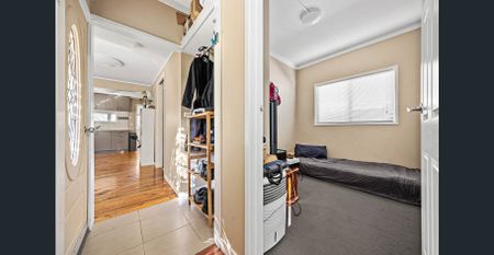 Charming Central Living - Photo 4