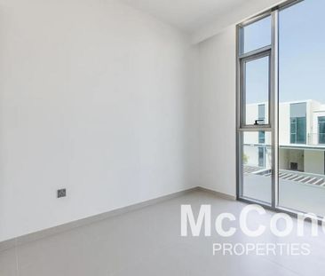 Single Row | Landscaped | Vacant On Transfer - Photo 3