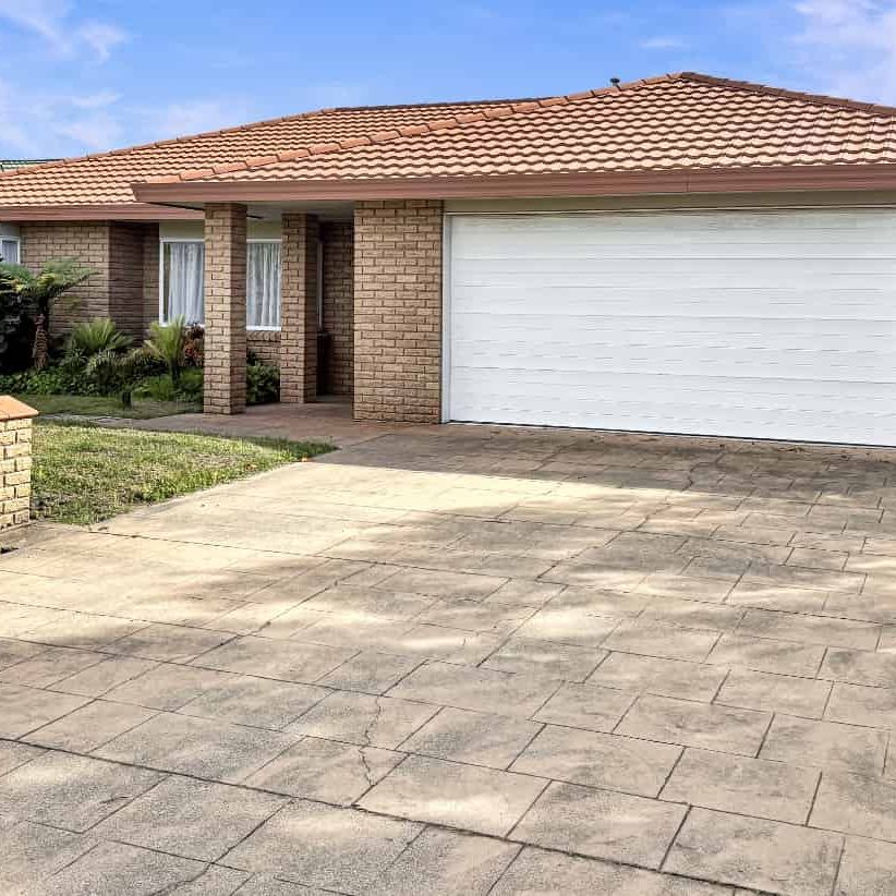 KNIGHTSBRIDGE - 3 BEDROOMS - Photo 1